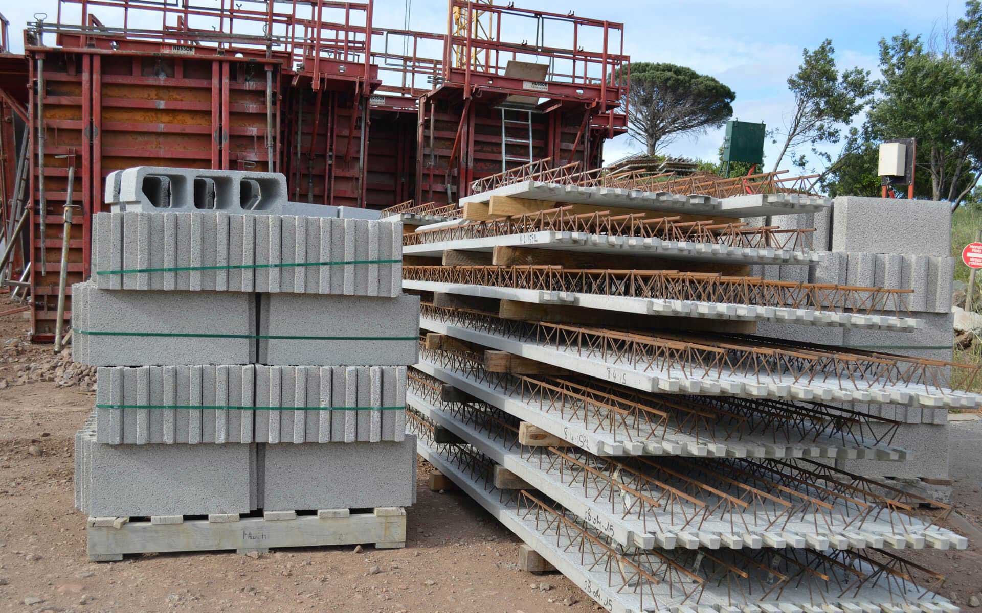 ¿Necesita material de construcción en Rianxo?
